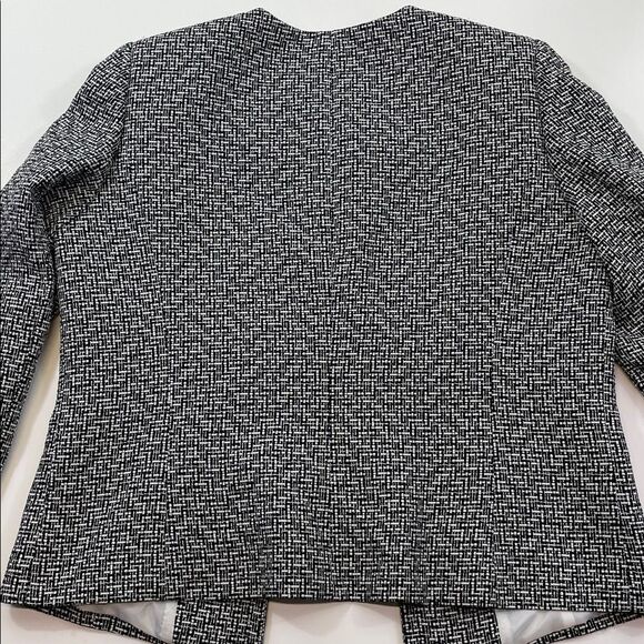 Tahari by Arthur S. Levine Black White Tweed Open Front Blazer Jacket Sz 10 - Picture 7 of 7